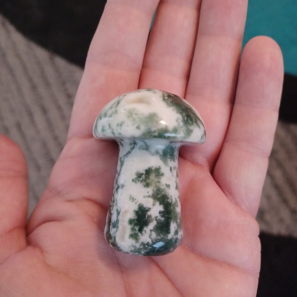 Green & White Moss Agate Crystal Mushroom #2 - Picture 7 of 9
